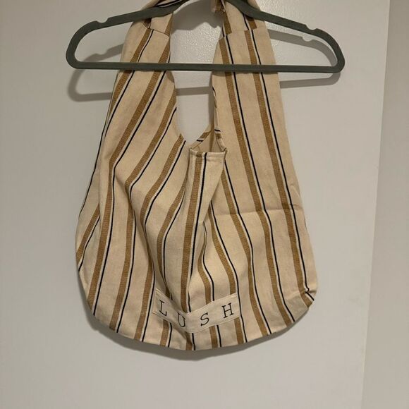 NWOT-Lush Messenger Tote Bag - Picture 3 of 9